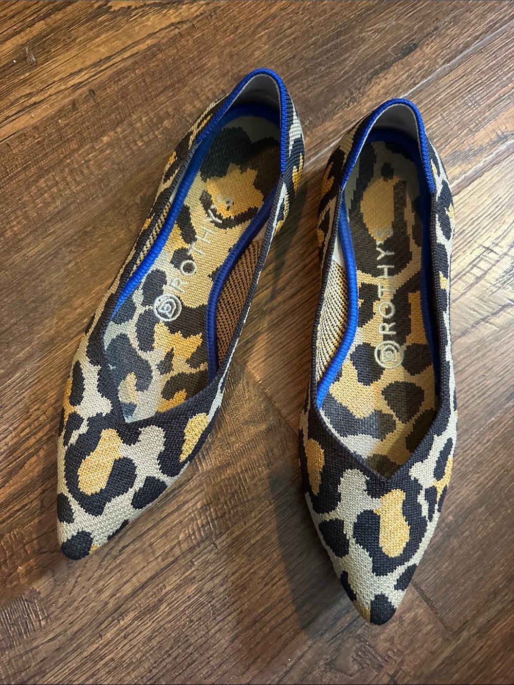 Rothy's Leopard Print Pointed Toe Flats in Big Cat print, size 7.5